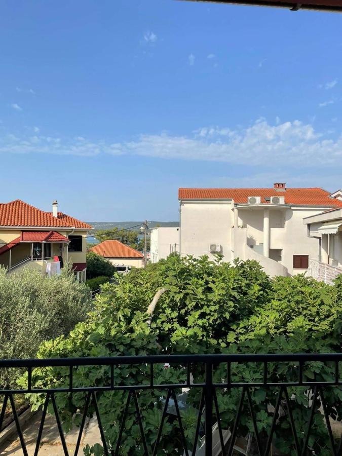 Holiday House Fila Turanj Exterior photo